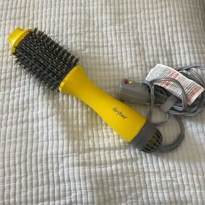 Drybar double shot blow dryer